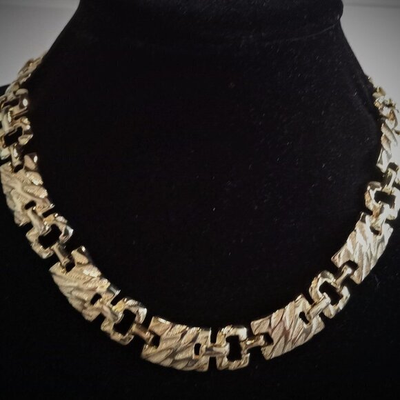 Satin & Polished Gold Finish Necklace - Picture 1 of 2